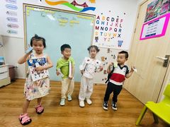 -i2青少儿英语(爱加星悦荟店)