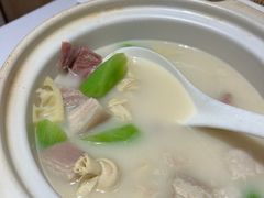 腌笃鲜-新吉士·上海菜(浦东LCM置汇旭辉店)