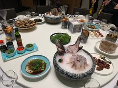 -红鼎豆捞·非遗鲍皇汤火锅(宝丰路店)