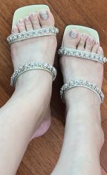 -悦指间美甲美睫