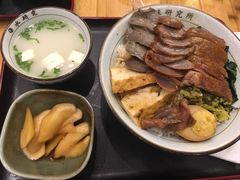 -狮头牌卤味研究所·卤味饭(花城汇南区店)