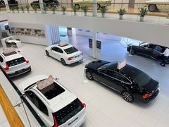 -杭州中沃沃尔沃4S店(滨江区店)