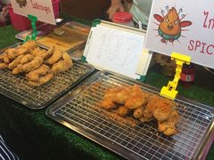 -席娜卡琳火车铁道夜市