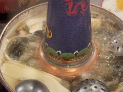 -毛辣果·贵州红酸汤牛肉火锅(西单店)