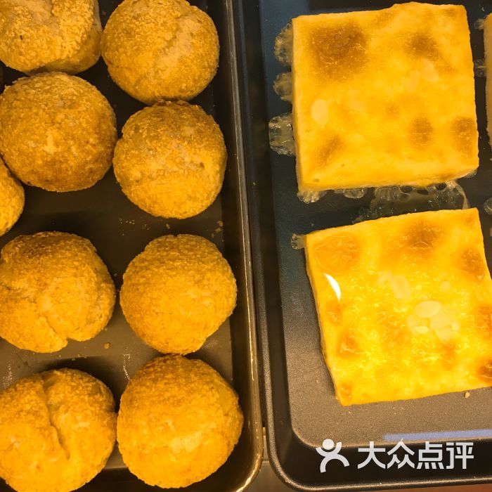 老香港蛋糕泡芙图片 - 第1张