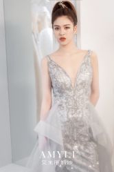 -艾米丽婚纱礼服