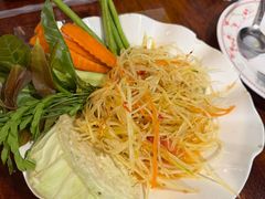 -Dang restaurant (patong phuket)