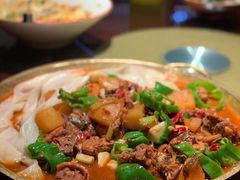 新疆大盘鸡-楼兰新疆主题餐厅(悠方店)