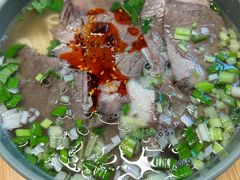 -臻老板牛肉面(光华路SOHO店)