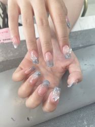 -尤米一站式美甲美睫