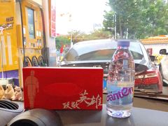 -冠德石油威程加油站