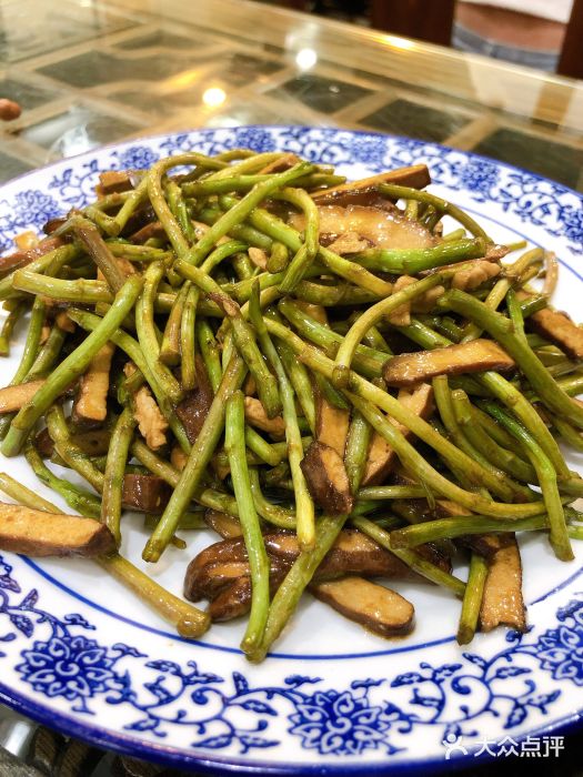 广迎居老正兴菜馆野芦蒿炒臭干图片