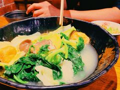 -万记麻辣烫国展总店