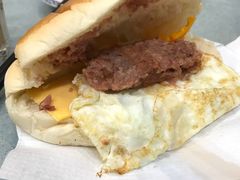 招牌咸牛肉芝士猪仔包-华嫂冰室(尖沙咀店)