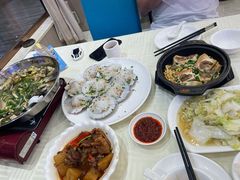 -巨元河鲜酒楼