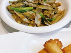 姜葱炒蛏子-万龙洲海鲜(大兴绿地缤纷城店)