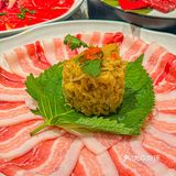 谁能够拒绝滋滋冒油的五花肉呢？！