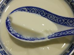-黄氏许牛奶甜品店(展后街店)