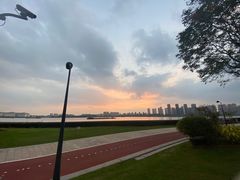 -Riverside河畔少儿足球培训(前滩店)