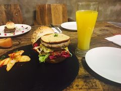 -HIGH FIVE哈福手工汉堡(桂林路店)