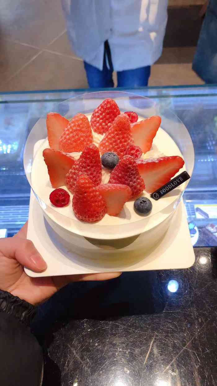 foodlove蛋糕(汇邻湾店)-"万圣节的蛋糕上次去没有栗子的,买了两个小.