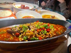 -荷塘秋月·本帮江浙菜(国权路店)