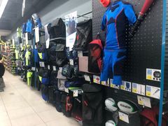 -迪卡侬(烟台万达店)