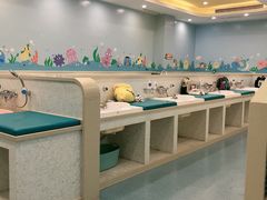 -戊辰亲子游泳俱乐部