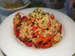 -肥肥虾庄·金牌油焖大虾(沙湖店)