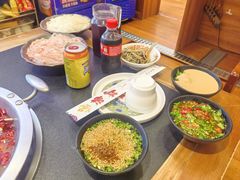 -沸炉重庆老火锅(军事博物馆店)