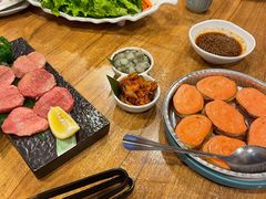 -炼火烤肉店