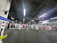 -FIGHTMAN格斗俱乐部(长宁临空店)