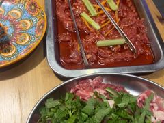 -洱火云南酸菜牛肉火锅(石景山当代商城店)