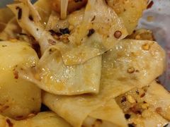 -八一路好吃街(雨田商务大厦店)