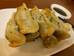 -小姜锅贴(凤凰街店)