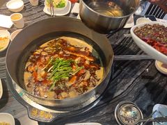 -老船舫·现做活鲜鱼馆(东郊记忆店)