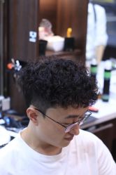 -韦恩先生Barbershop英式男士理发馆