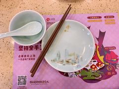 餐具摆设-点都德(龙之梦店)