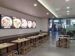 -蒙自源米线大王(东站店)