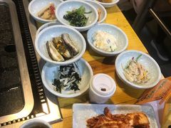 韩国特色风味小菜-金顺韩式烤肉·网红烤肉店(广利路店)