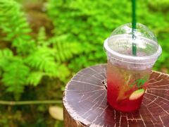 -Chom Cafe and Restaurant