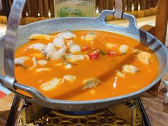 -老滇山寨•云南特色菜•地方菜•民族风情歌舞表演(金碧店)