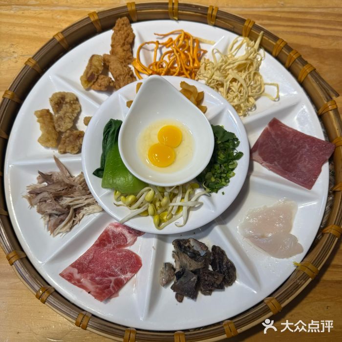 勺子米线·云南传统小吃市集(四方街店)图片