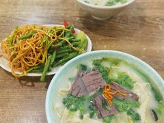 -吕记清真美食城(永兴服装街店)
