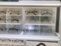 -沫芮眼镜·蔡司·依视路·尼康明月(环创店)