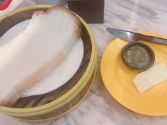 雪油加央蒸面包-源昌隆咖啡店