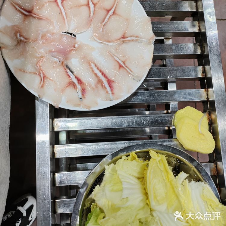 贵乌路贵医后门这家片片鱼