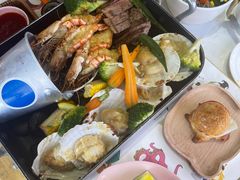 -水桶王国主题餐厅·聚会·生日派对·亲子活动·家庭套餐(亚龙湾希尔顿店)