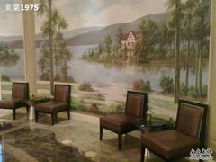 酒吧一角-深圳东部华侨城茵特拉根酒店