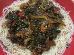 雪菜肉絲米-胜利茶餐室